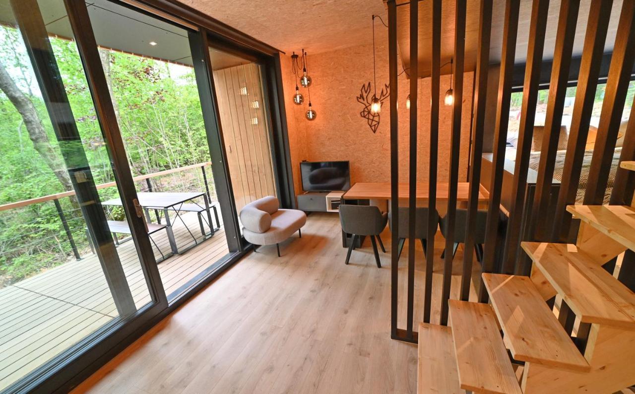 Forest Cube Oignies Exterior foto